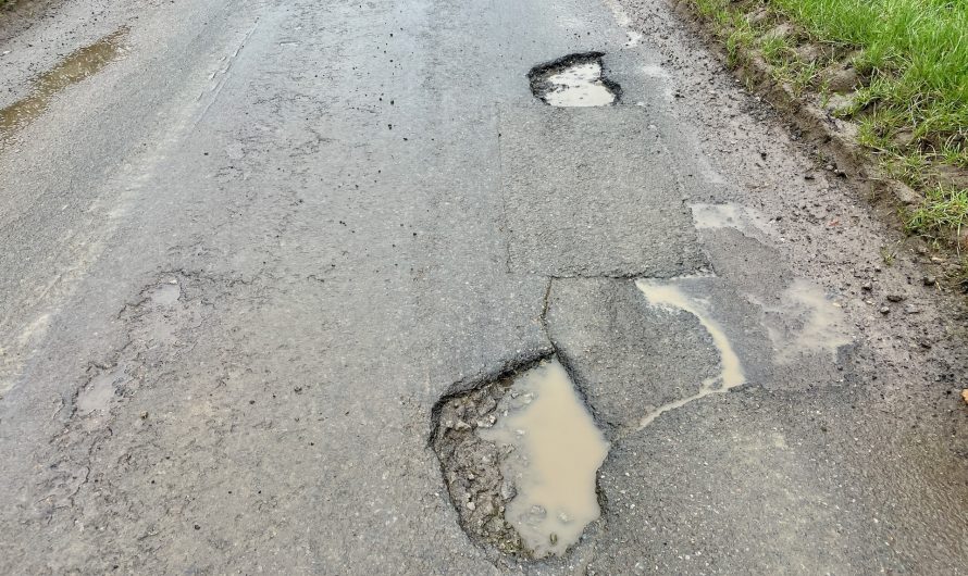 Doddington Lane – Potholes