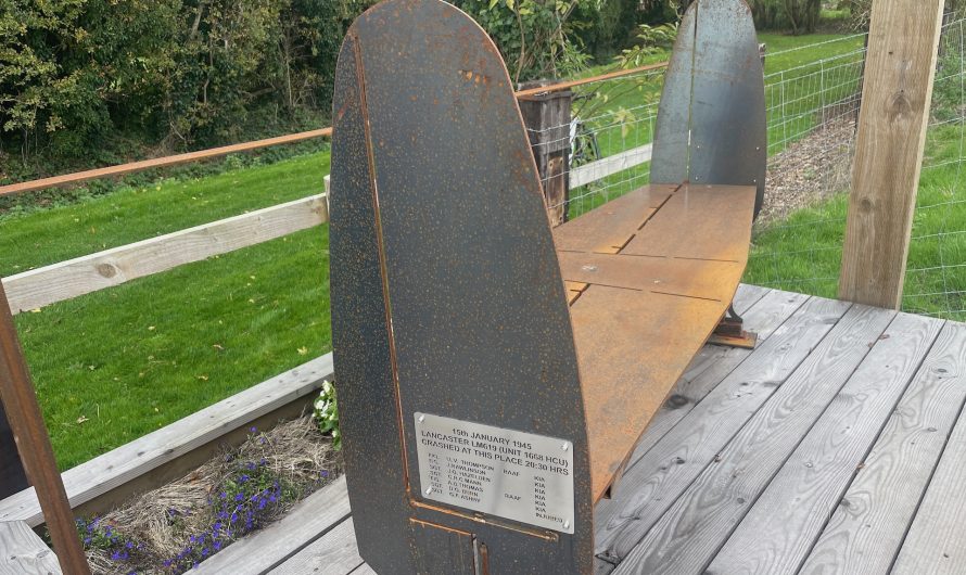 Memorial to crew of LANCASTER LM619 (Westborough) 